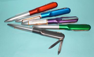 Kugelschreiber mit Mini-Messer
