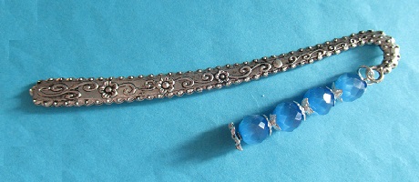 hellblaue facettierte Cateyes